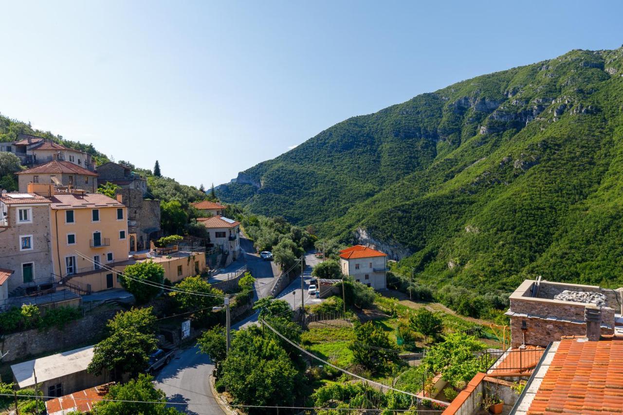 Arve Castelbianco - B&B E Appartamento Colletta Bagian luar foto